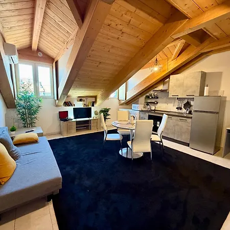 Coco Home-chic Mansarda In The Heart Of Διαμέρισμα Τορίνο