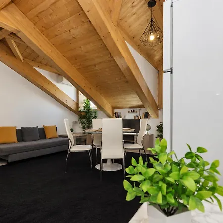 Coco Home-chic Mansarda In The Heart Of Turin