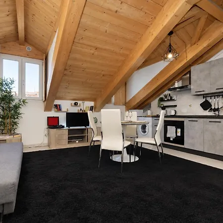 Apartment Coco Home-chic Mansarda In The Heart Of Turin