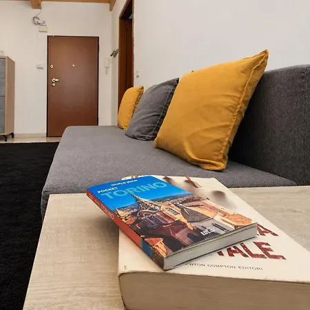 Coco Home-chic Mansarda In The Heart Of Turin