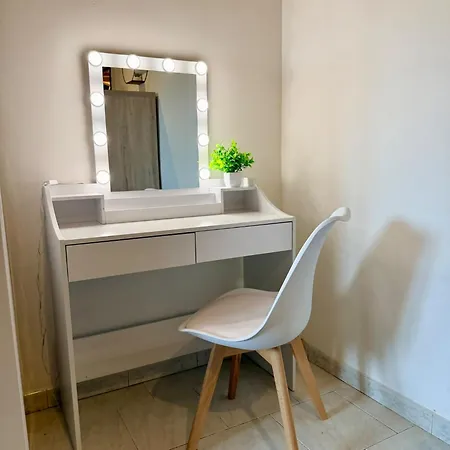 Coco Home-chic Mansarda In The Heart Of Apartment